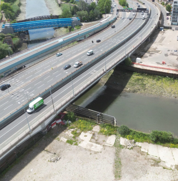 Web A13 River Lea Crossing 2