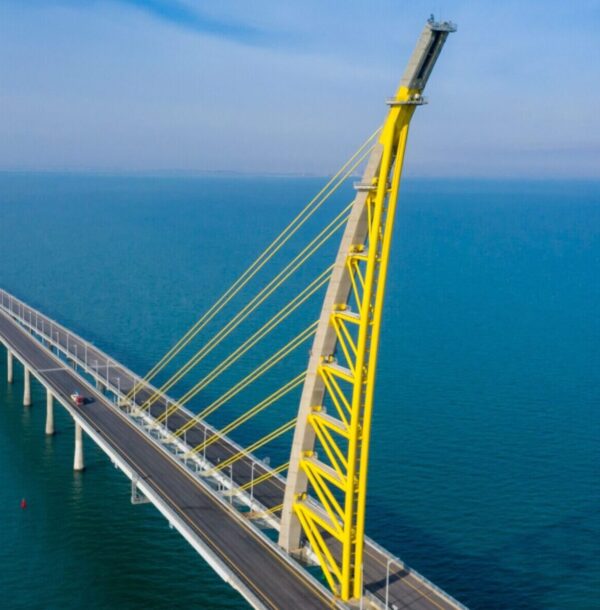 H217 Sheikh Jaber Al-Ahmad Al-Sabah Causeway licensed 2